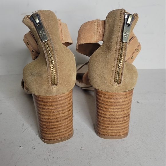 Donald Pliner Pavla Leather Sandal SZ 11 - Picture 6 of 8